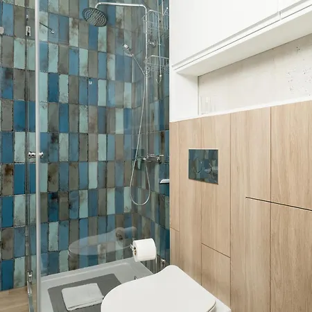 Lejlighed Klimatyzowane W Poznaniu Z Biurkiem Do Pracy Zdalnej By Renters Poznań