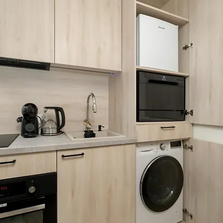 Klimatyzowane W Poznaniu Z Biurkiem Do Pracy Zdalnej By Renters Poznań