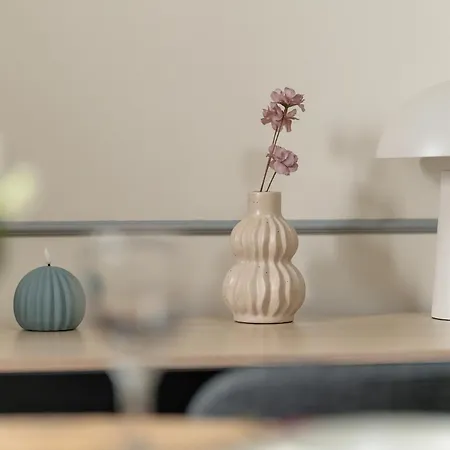 Lejlighed Klimatyzowane W Poznaniu Z Biurkiem Do Pracy Zdalnej By Renters